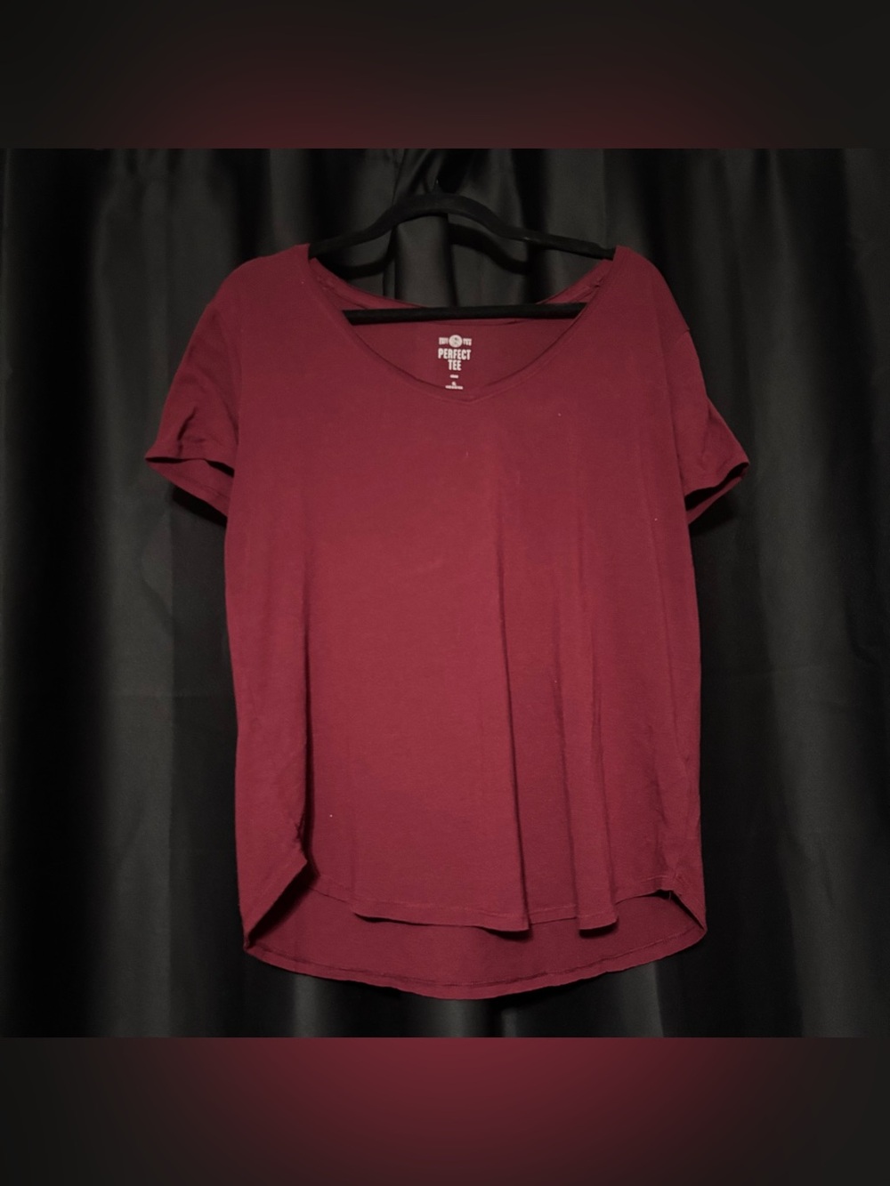🎃5 for $25🎃 SO Burgundy V-Neck Short Sleeve T-Shirt Relaxed Perfect Tee